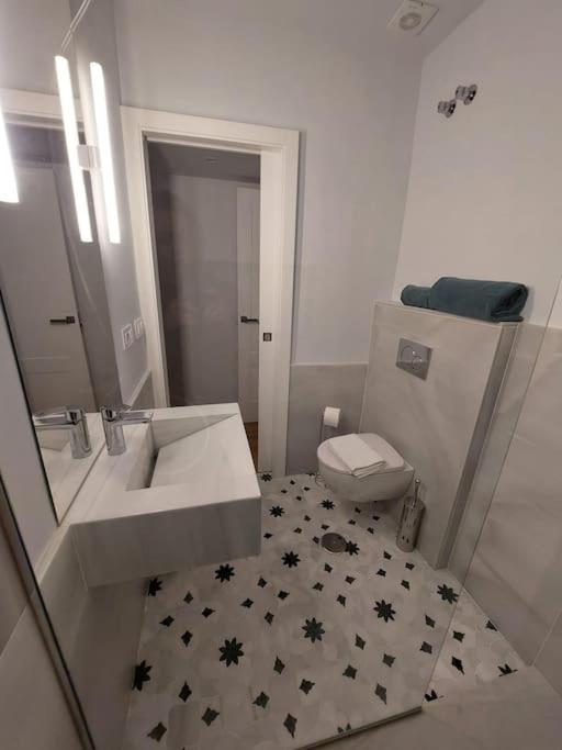 Luxury Apartment Seville Center Bagian luar foto